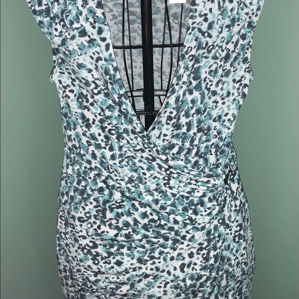 Dress - Picture 2 of 4
